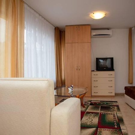 Convenient 1-Bedroom Flat Next To Harmanite Beach Sozopol Exteriör bild