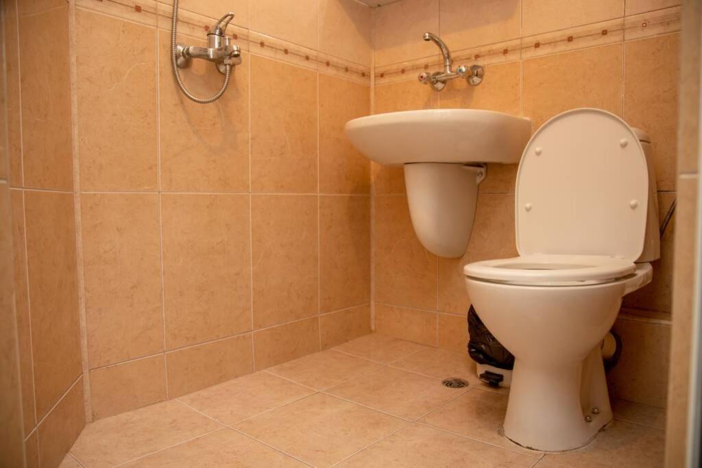 Convenient 1-Bedroom Flat Next To Harmanite Beach Sozopol Exteriör bild