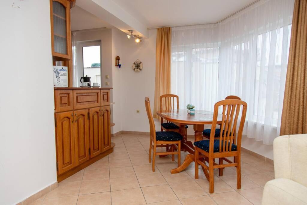 Convenient 1-Bedroom Flat Next To Harmanite Beach Sozopol Exteriör bild