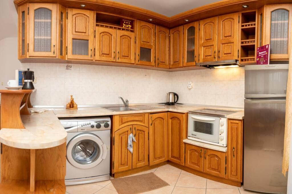 Convenient 1-Bedroom Flat Next To Harmanite Beach Sozopol Exteriör bild